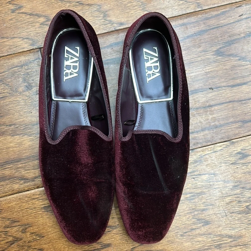 ZARA velvet square toed flat loafers